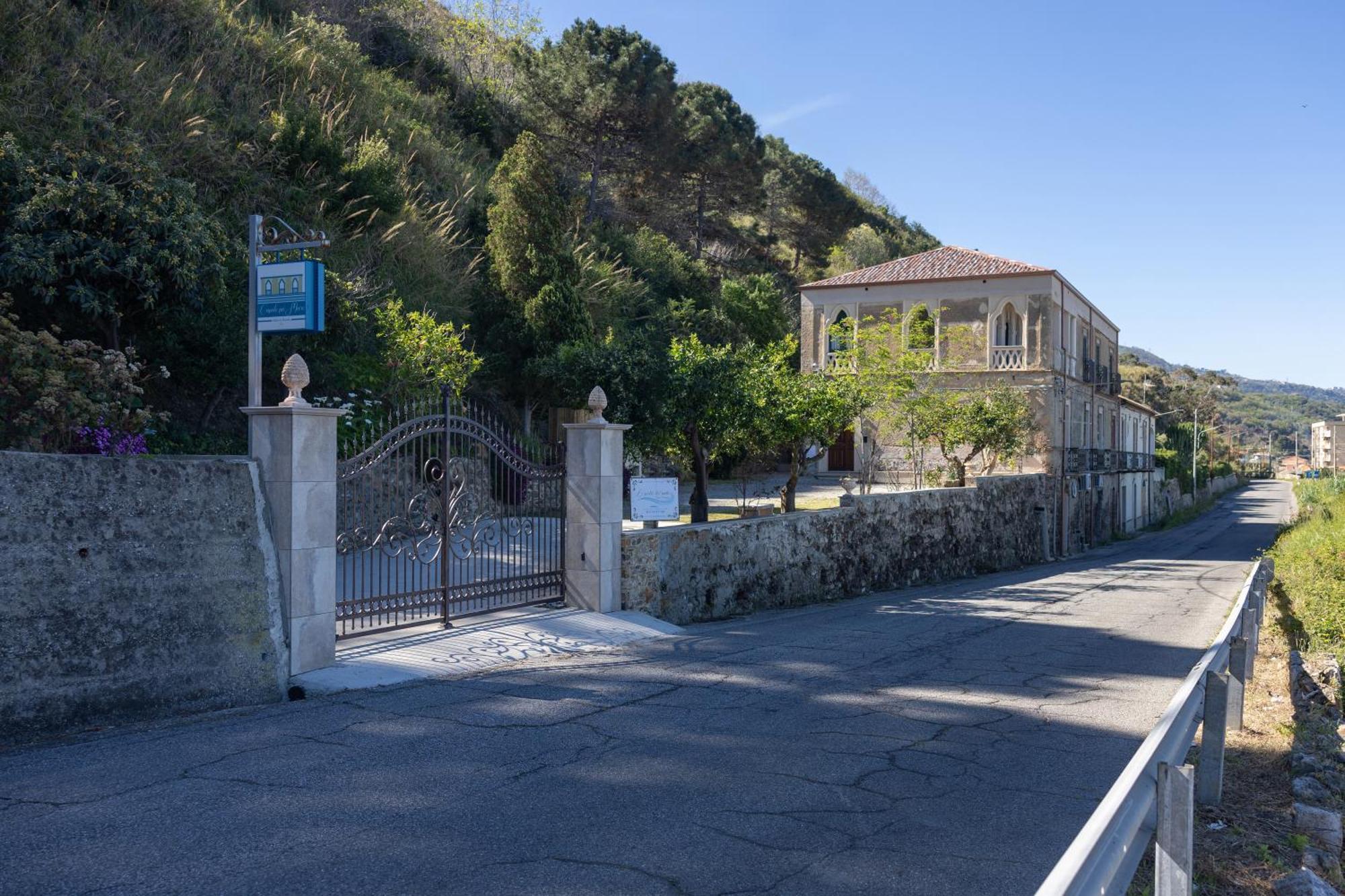 Dimora Le Pietre Del Mare Hotel Pizzo  Exterior photo